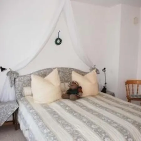 Komfortable Ferienwohnung In Mit Garten Und Grill